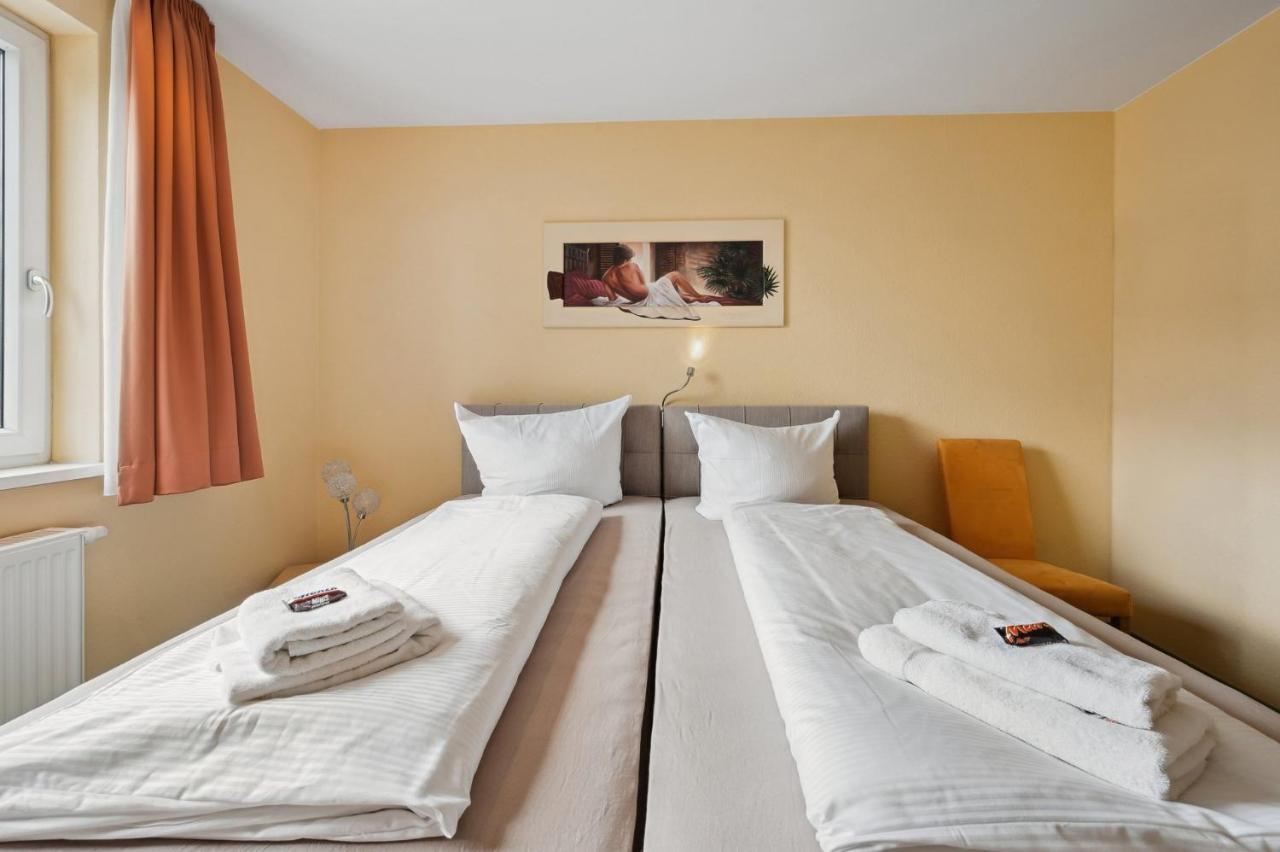 7O'Clock - Hotel Hannover Laatzen Екстериор снимка