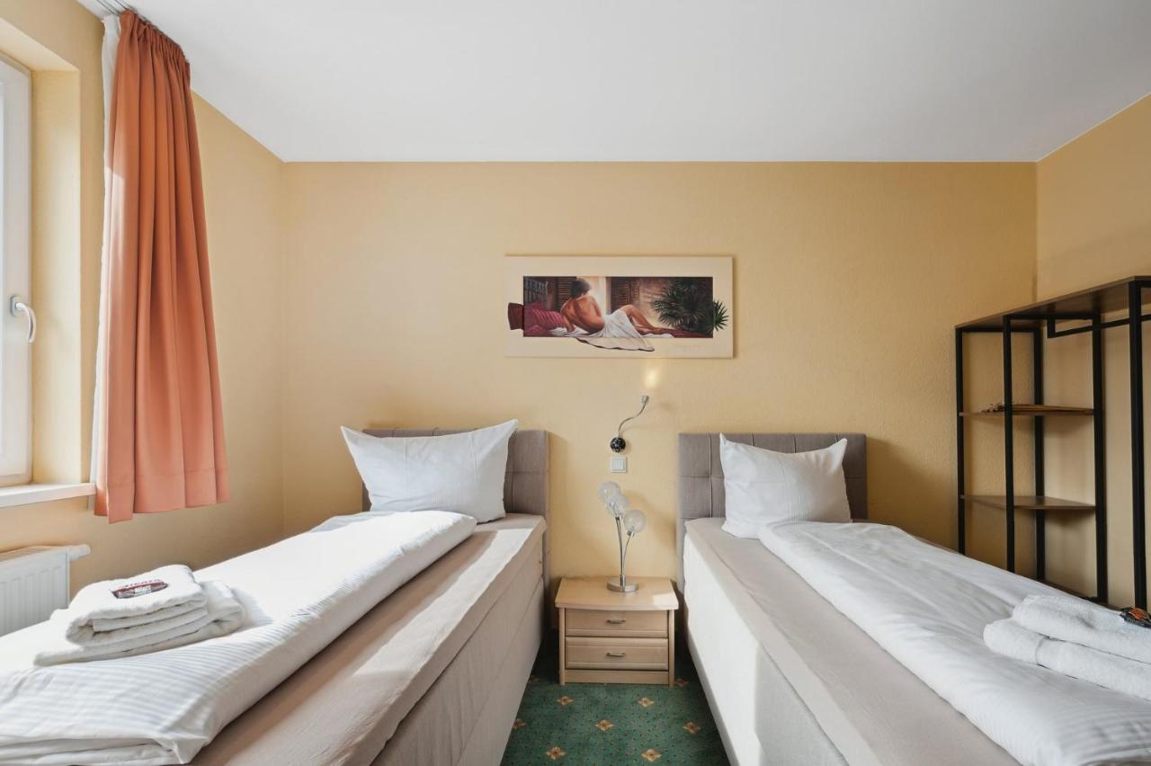 7O'Clock - Hotel Hannover Laatzen Екстериор снимка